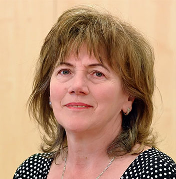 Kisházi Ilona Éva (Babi)